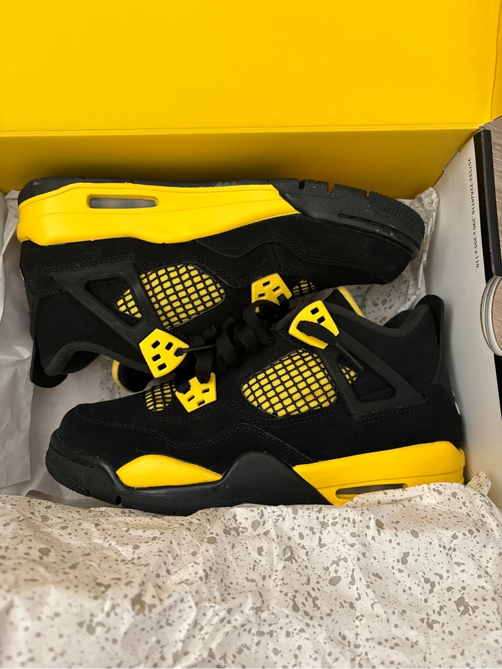 Kids Black and Yellow Athletic Sneakers - High-Contrast Design